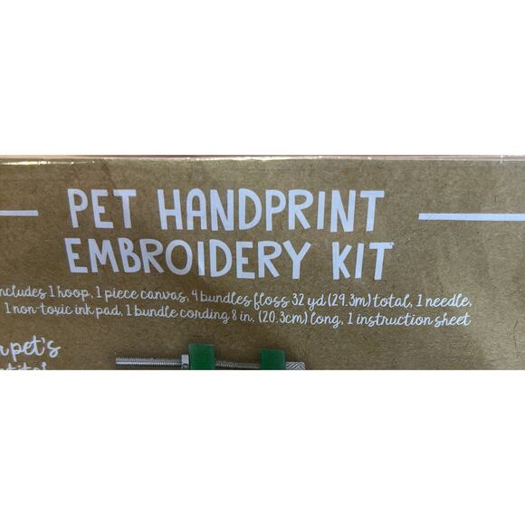 Christmas Holidays Pet Handprint Embroidery Keepsake Kit “Happy Paw-lidays” NIP - Picture 2 of 4